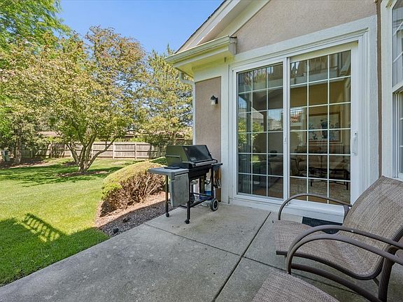 4th image of 3042 Lexington Ln #3R41