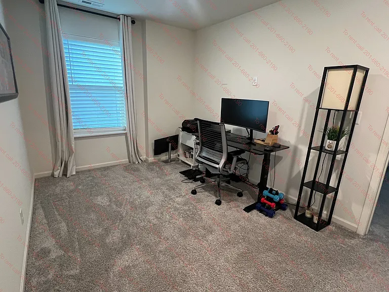 1060 Moraine Dr — Photo 21
