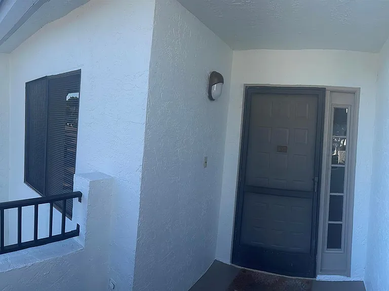 7473 Glendevon Ln #407 — Photo 3