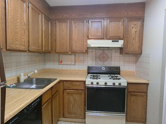 5th image of 4600 S 4 Mile Run Dr APT 827