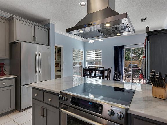 2nd image of 4300 Whiteleaf Cir