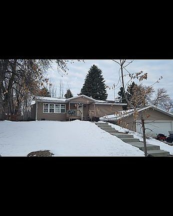 2nd image of 201 Hill Ave S