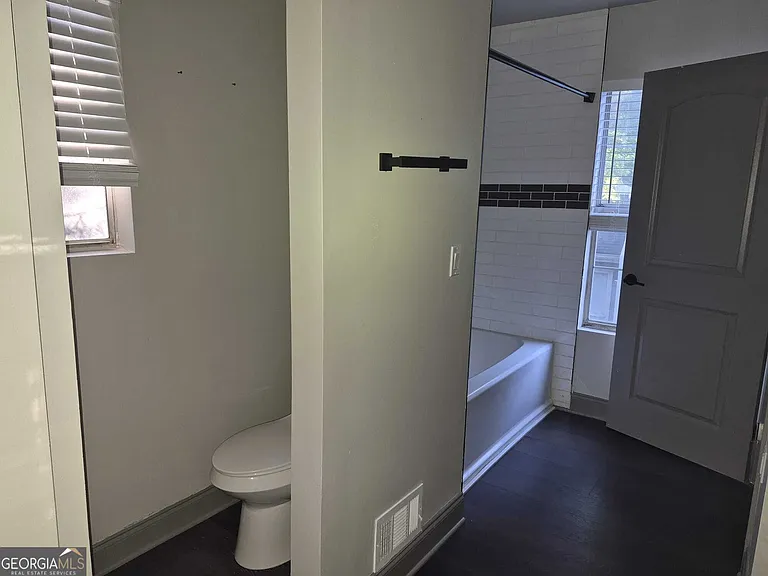 1020 Hampton Hill Ct — Photo 35