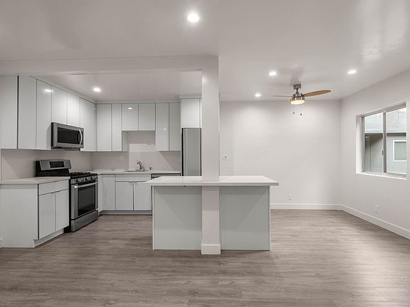 3rd image of 1106 S Fairfax Ave APT 5