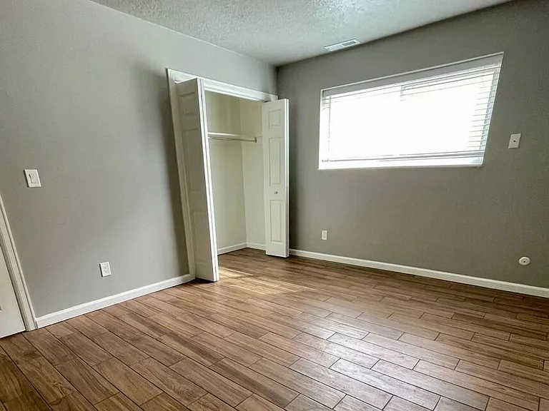301 W Center St #301 — Photo 12