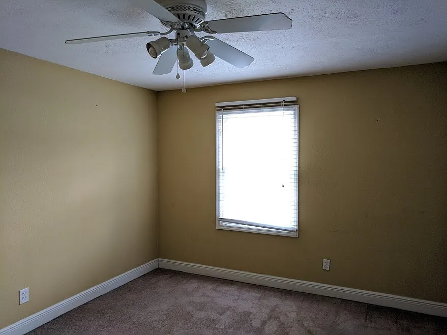 Charming Townhome — Photo 3