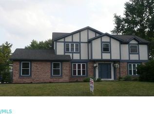 2061 Olde Sawmill Blvd, Dublin, OH 43016