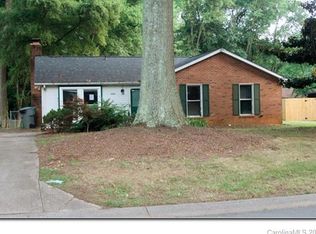 6828 Wagon Oak Rd, Charlotte, NC 28212