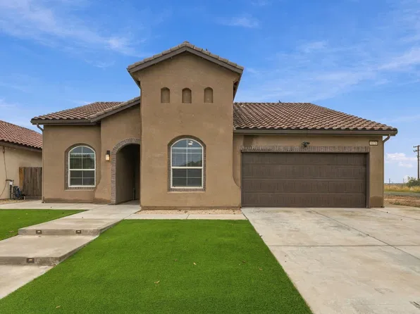 1175 Narwhal Ave, Lemoore, CA 93245