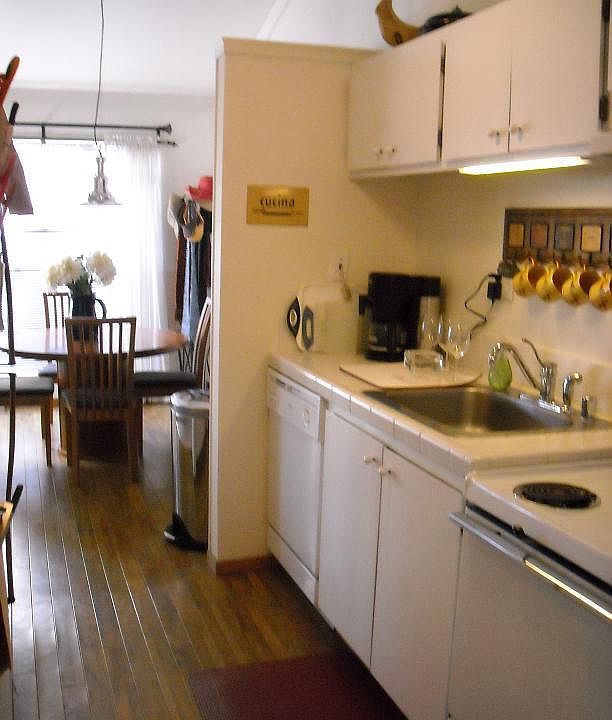 1st image of 2059 Ascot Dr Unit 209
