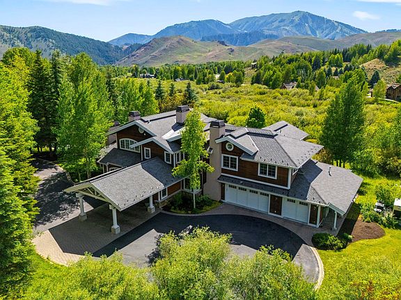 4th image of 105 Parker Gulch Rd