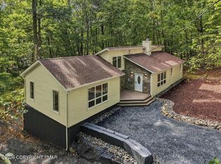 2110 Owl Pass, Bushkill, PA 18324