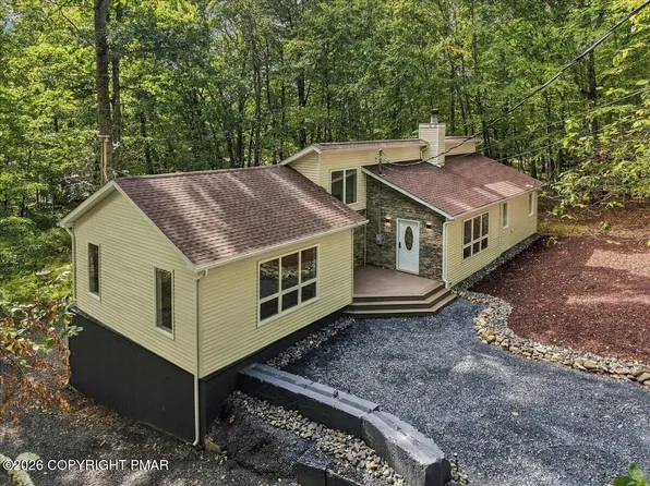 2110 Owl Pass, Bushkill, PA 18324