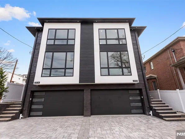 230 8th St #B, Palisades Park, NJ 07650