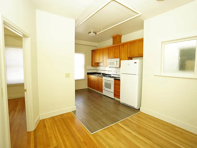 Shattuck Apartments — Photo 23