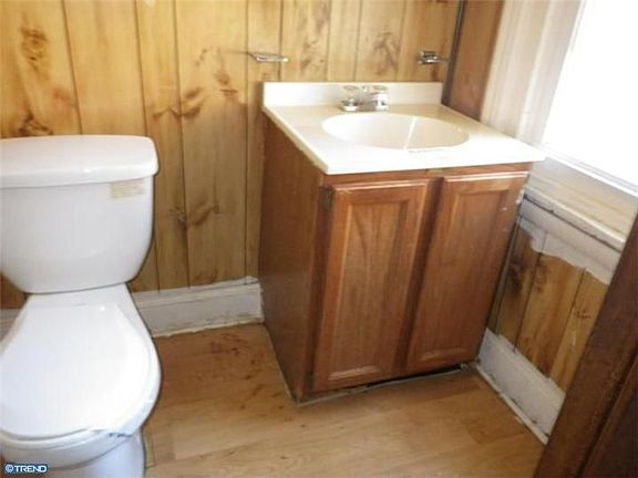 5th image of 265 W Somerville Ave