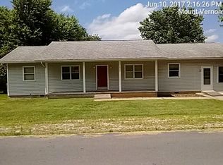 533 Gibbs Ave, Mount Vernon, MO 65712