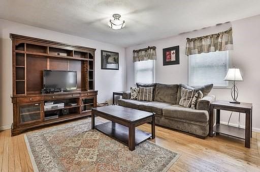 4th image of 38 Copperfield Dr #38