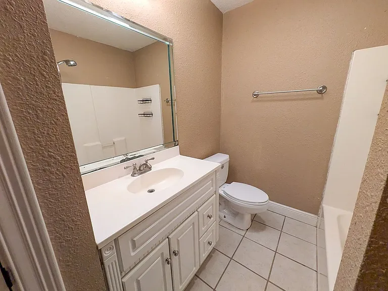 5031 Simpson Ave — Photo 11
