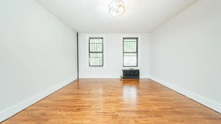 Rented by Nooklyn NYC LLC | media 44