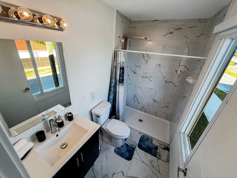 Bathroom #1 with Shower tower panel