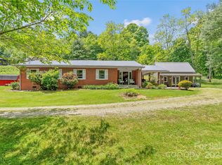 38 Cash Phillips Dr, Mars Hill, NC 28754