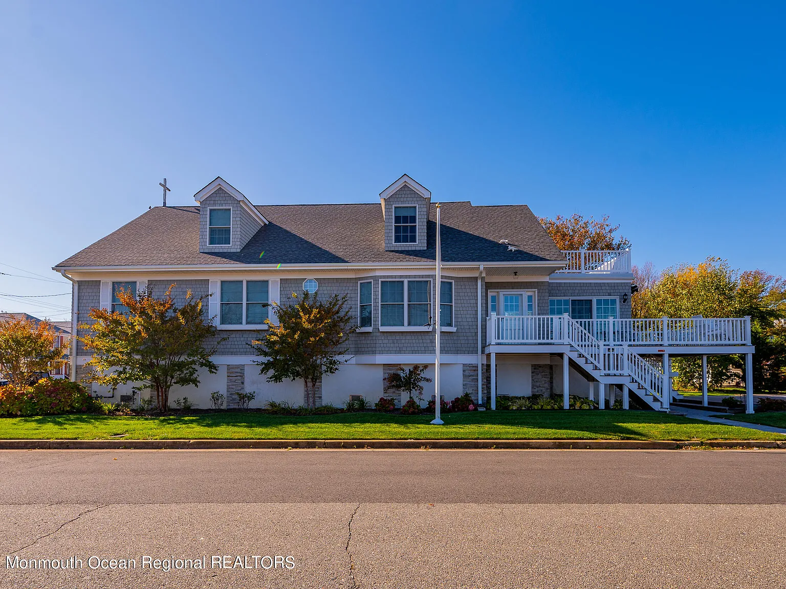 5 bed, $8,500 — Photo 1
