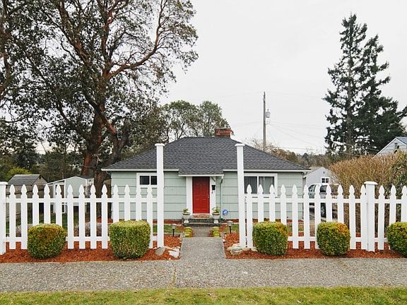 Welcome to 9808 33rd Ave SW