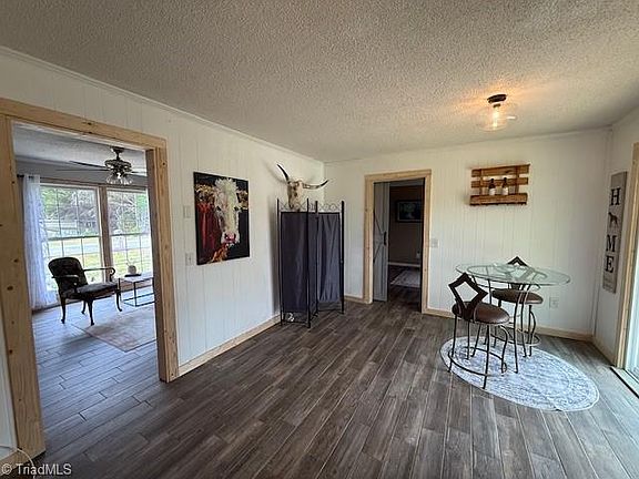 4th image of 1003 Osborne Sunset Dr