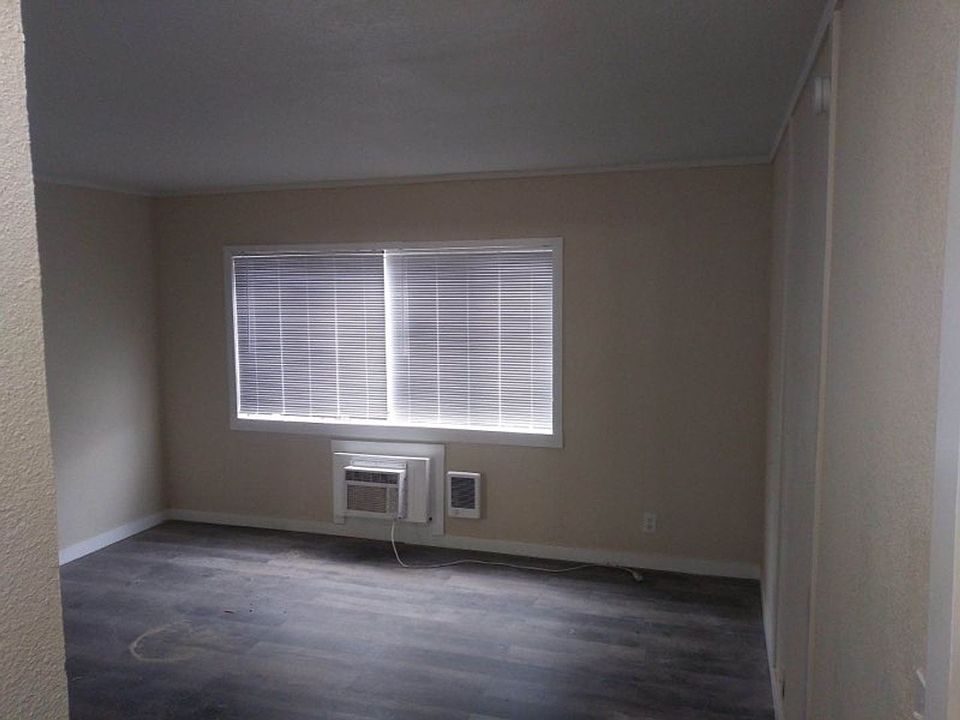 1st image of 1021 N 1st St #3