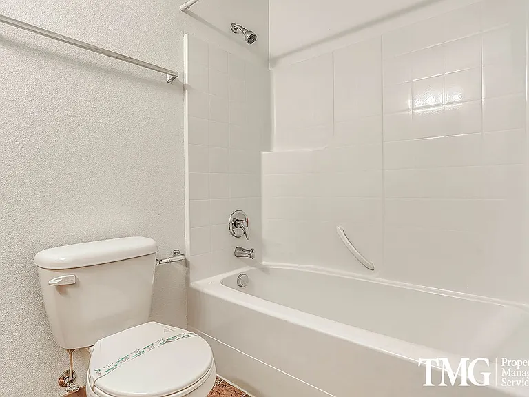 1017 SE 12th Ave — Photo 183