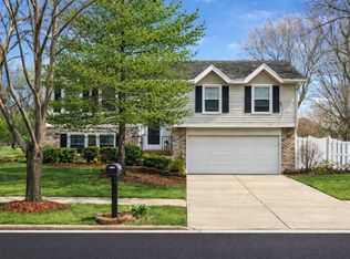 128 S Birchwood Dr, Naperville, IL