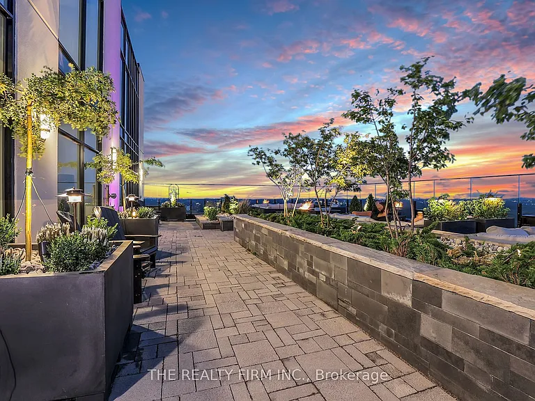 505 Talbot St #2101 — Photo 34