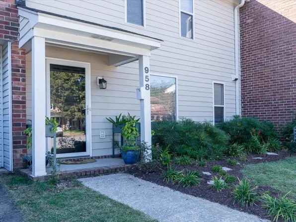 958 Fowler Ct, Mount Pleasant, SC 29464