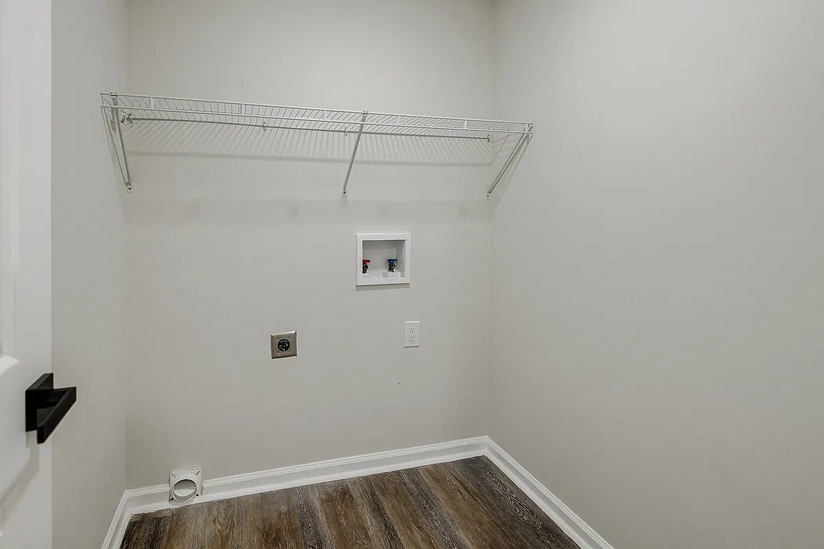 4 bed, 2673 sqft, $2,795 — Photo 4