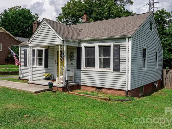 45 26th Ave NE, Hickory, NC 28601