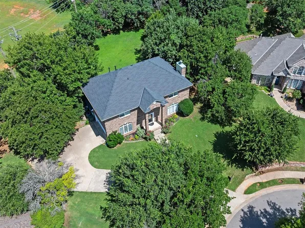 1401 Faircloud Ct, Edmond, OK 73034