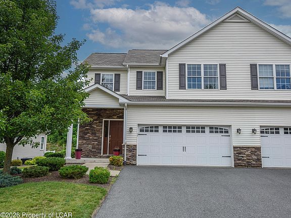 2nd image of 11 Somerset Dr