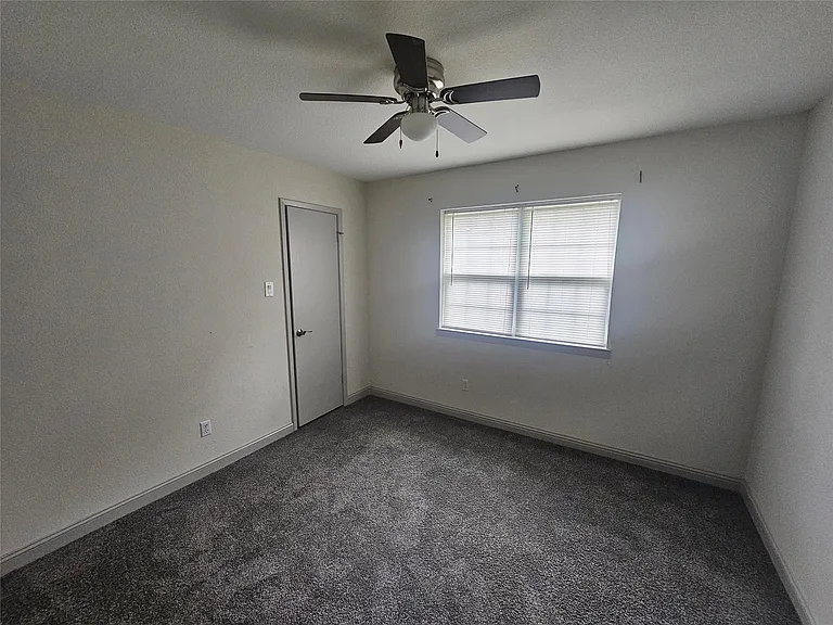 3206 Pebble Lake Dr — Photo 17