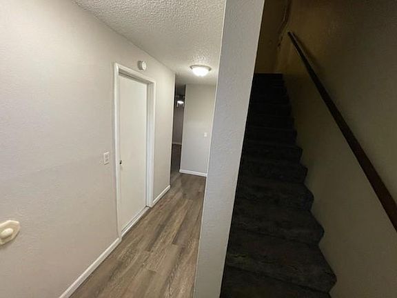 4th image of 2204 W 13th Ave #B