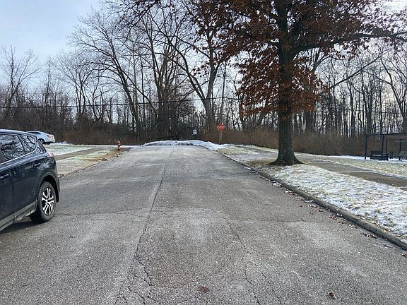 4th image of 24665 Donover Rd