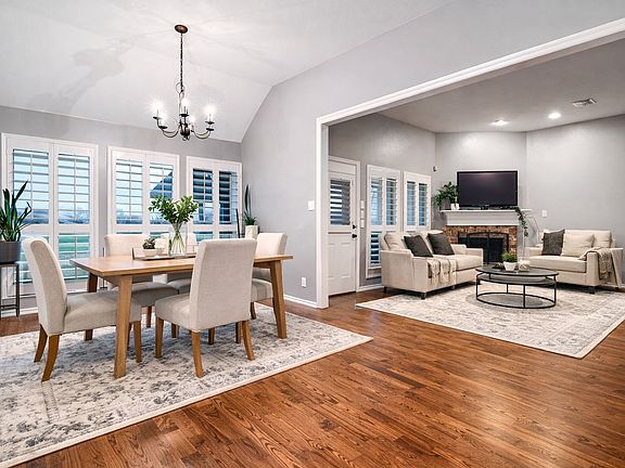 5th image of 108 High Meadows Ct