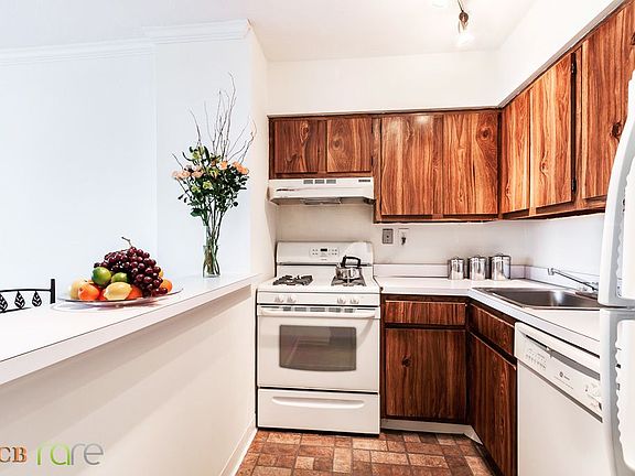 4th image of 1781 1st Ave #28D