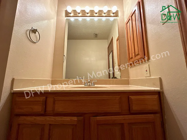 2412 Amber Hill Ln — Photo 69