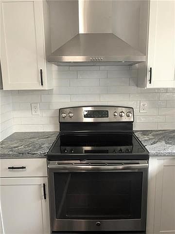 2nd image of 4011 E 107th Ter