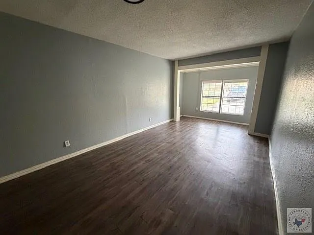 2907 Flower Acre Rd — Photo 4