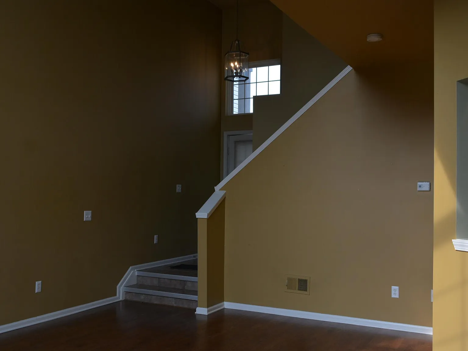2 bed, 2.5 bath, 1408 sqft, $2,100 — Photo 3