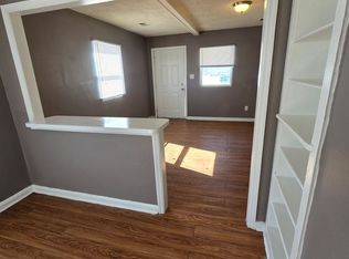 6261 Commodore Dr, Indianapolis, IN 46219