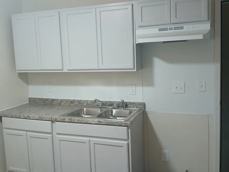 14 Oscar St #UP — Photo 3
