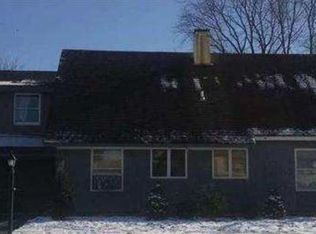 20 Birdseye Ln, Willingboro, NJ 08046